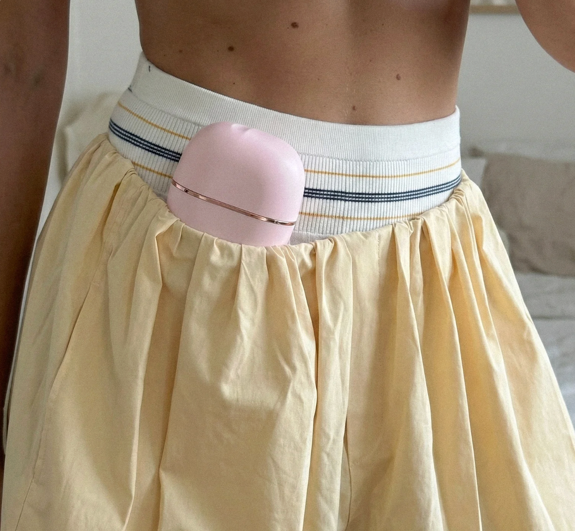 VelvetComb™ Wireless Mini Straightening Comb